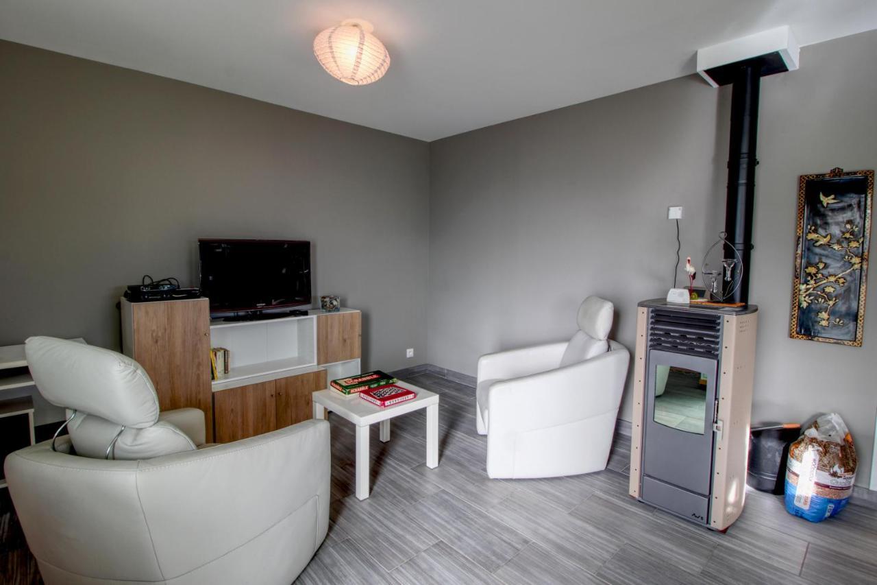 Maison Koant Ker - proche plage Trégana, cadre agréable et reposant, sympathique maison au calme avec petite vue mer Apartamento Locmaria-Plouzane Exterior foto